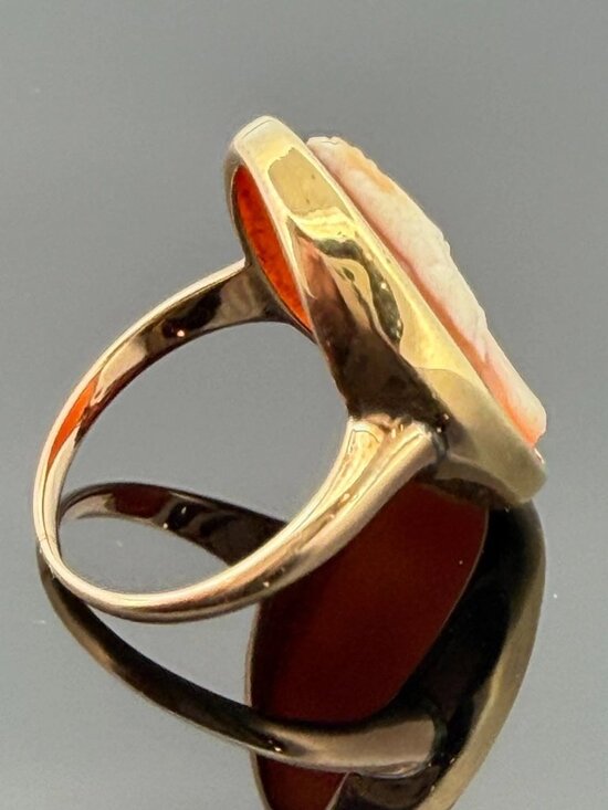 Gold Cameo Ring In Victorian & Edwardian Fine Cameos for  Vintage Shell Cameo Ring 10K Gold Oval Bezel Portrait Size 6.25 Estate